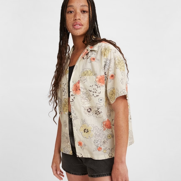 Levi's Emmy Camp Collar Shirt - Picture 2 of 3